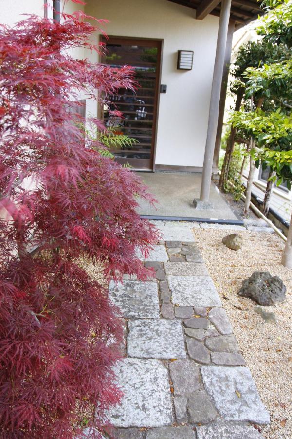 Bed and Breakfast 藤花楼 Kamakura Yamanouchi  Экстерьер фото